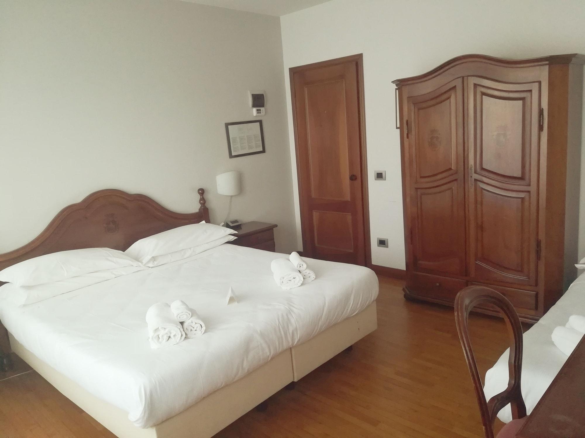 Hotel Scala Тревизо Экстерьер фото