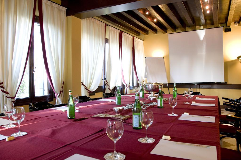 Hotel Scala Тревизо Экстерьер фото