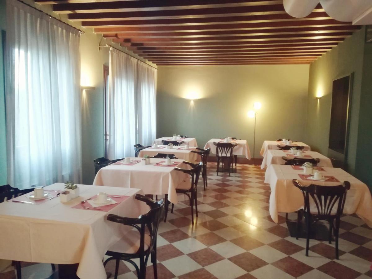Hotel Scala Тревизо Экстерьер фото
